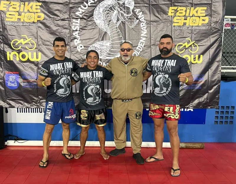 Atletas de Colatina são graduados por pioneiro do Muaythai no Brasil em evento histórico em Vila Velha
