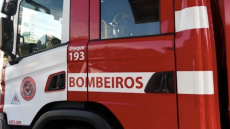 Mãe e dois filhos acordam com casa em chamas durante a madrugada em Marilândia