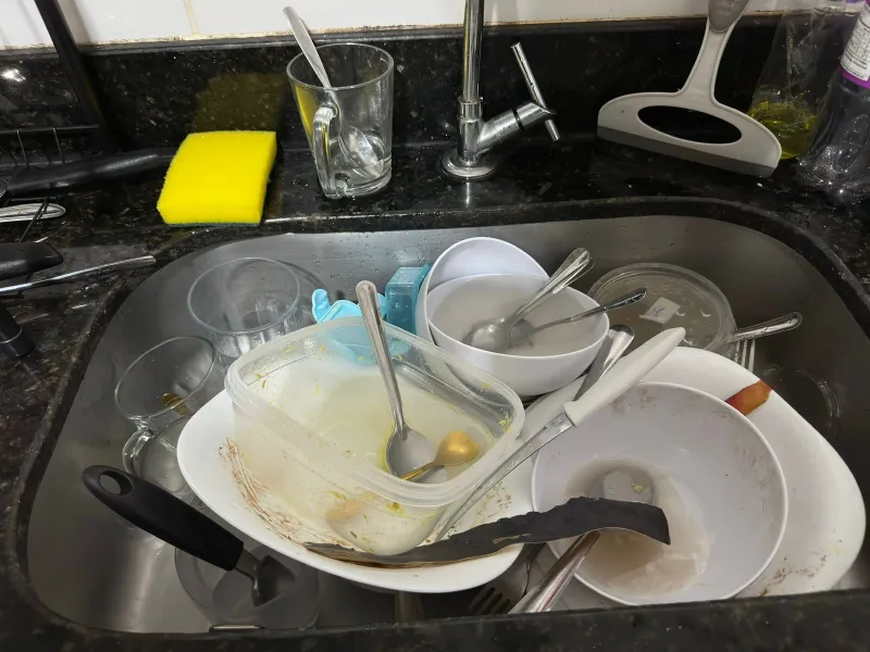 Comunidade: moradores do bairro Santa Mônica, em Colatina, estão há quatro dias sem água após manutenção do Sanear
