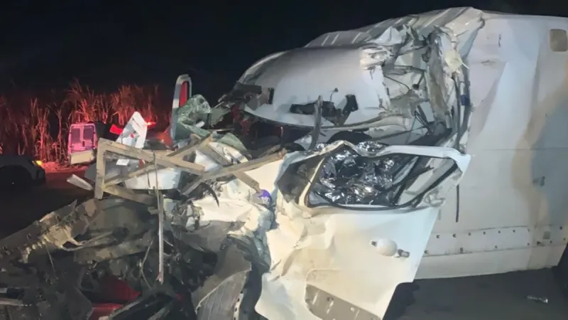 Motorista de ambulância morre e técnica de enfermagem fica ferida em grave acidente em Pinheiros