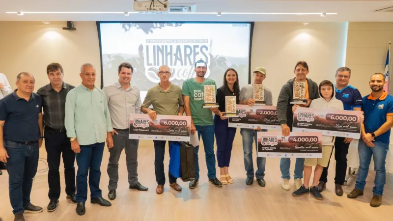 Luciano Passamani é o grande campeão do Linhares Coffee 2025 com nota recorde de 83,25