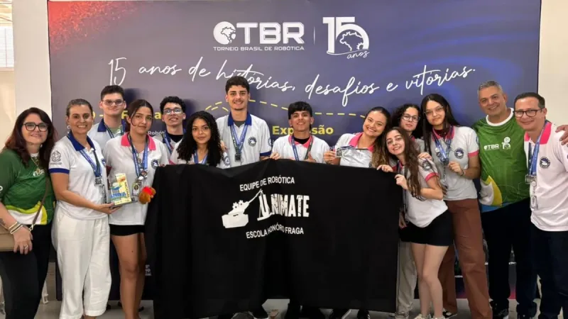 Equipe de escola pública de Colatina conquista título nacional no Torneio Brasil de Robótica