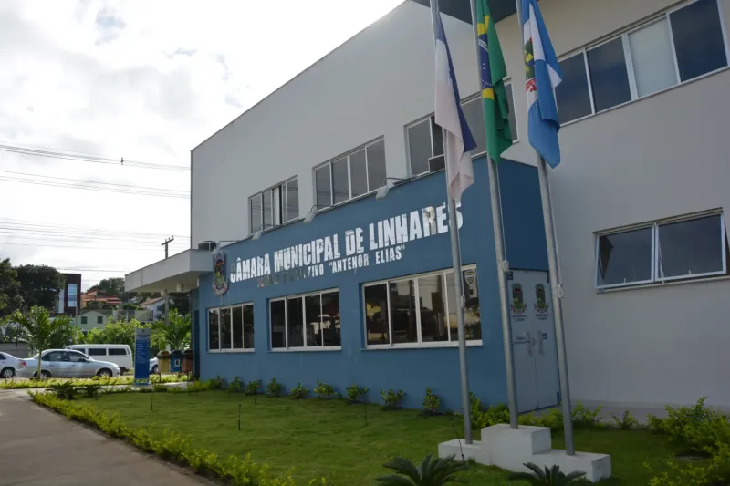 Câmara de Linhares gastou mais de R$ 819 mil com diárias e viagens em 2025