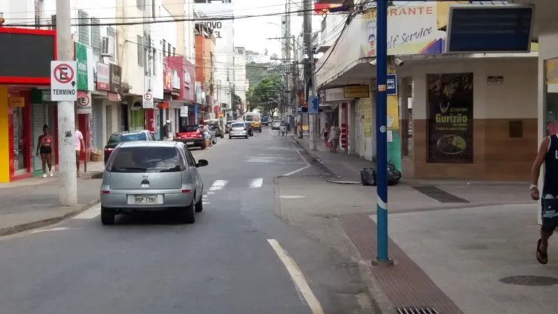 Tensão em coletivo: mulher é agredida durante discussão em ônibus no Centro de Colatina