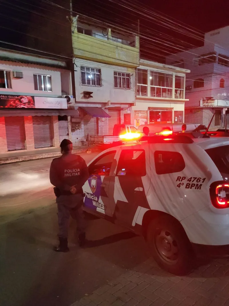 Homem morre e outro fica ferido após briga com facadas, em Aracruz