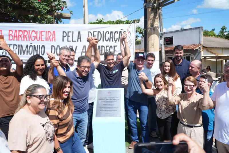 Governador Ricardo Ferraço entrega obras de rodovia e pavimentação em Nova Venécia
