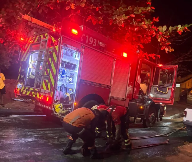 Após discussão, homem ateia fogo no próprio carro em Colatina