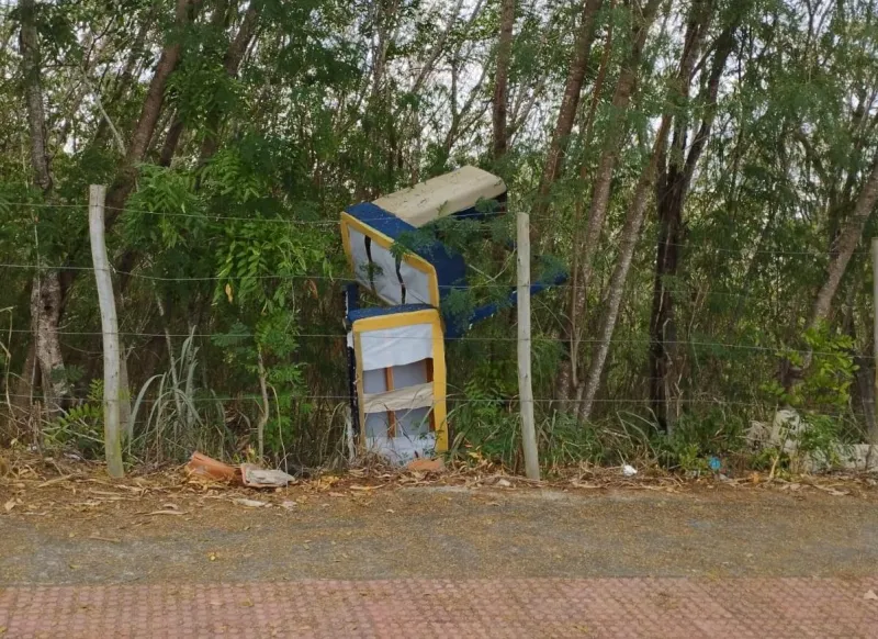 Moradores denunciam descarte irregular de entulho em área verde de bairro de Colatina