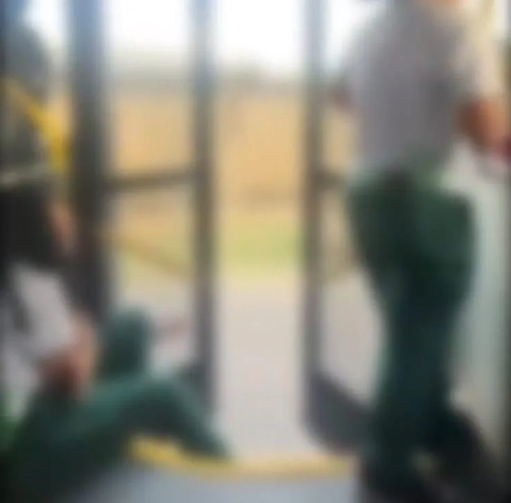 Superlotação e porta aberta: pais denunciam falta de segurança em ônibus do Consórcio Noroeste