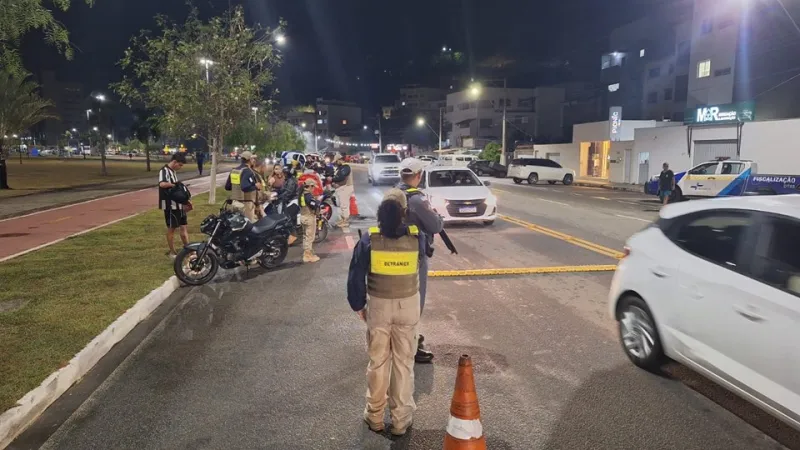 Operação em Colatina fiscaliza mais de 800 veículos e registra 200 infrações de trânsito