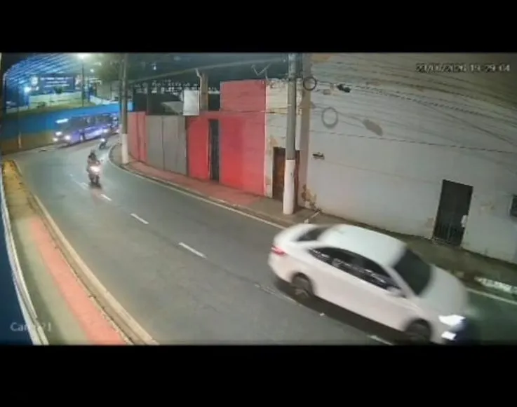 Vídeo mostra momento exato do acidente que matou jovem motociclista em Colatina