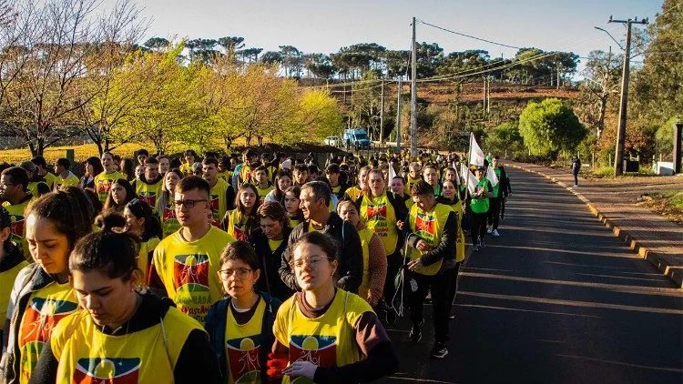 Caminhada Franciscana reúne jovens de cinco Estados e transforma Colatina em cenário de fé e fraternidade
