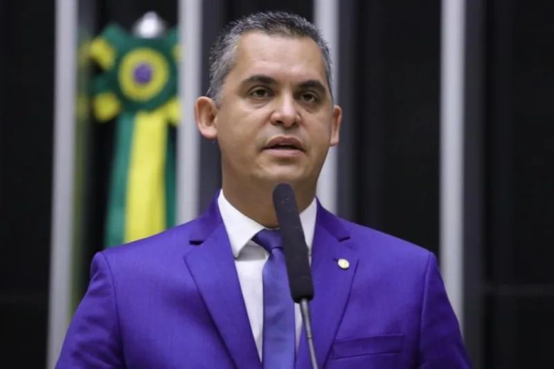 Gilson Daniel apresenta projeto para criar marco nacional das bicicletas elétricas e reforçar segurança no trânsito
