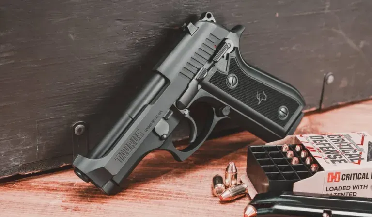 Ultrapassagem proibida termina com apreensão de pistola carregada em Colatina