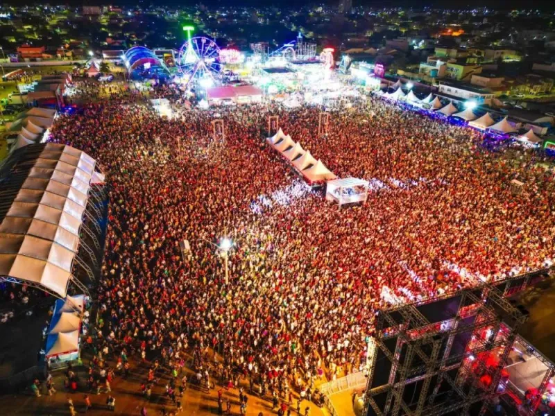 Veja a programação completa da Expo Linhares 2026, que terá Pedro Sampaio, João Neto & Frederico e rodeio gratuito