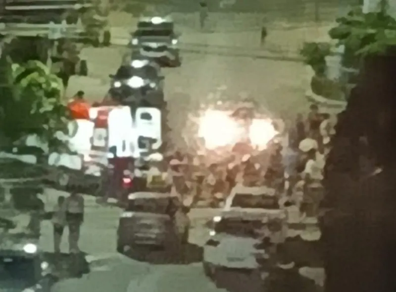 Motociclista fica ferido em colisão com carro irregular no bairro Novo Horizonte, em Colatina